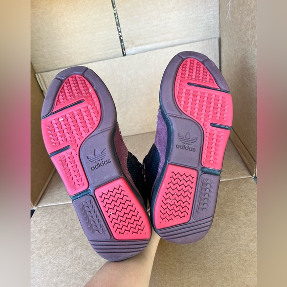 Men’s Adidas Size 10.5 - Picture 5 of 5